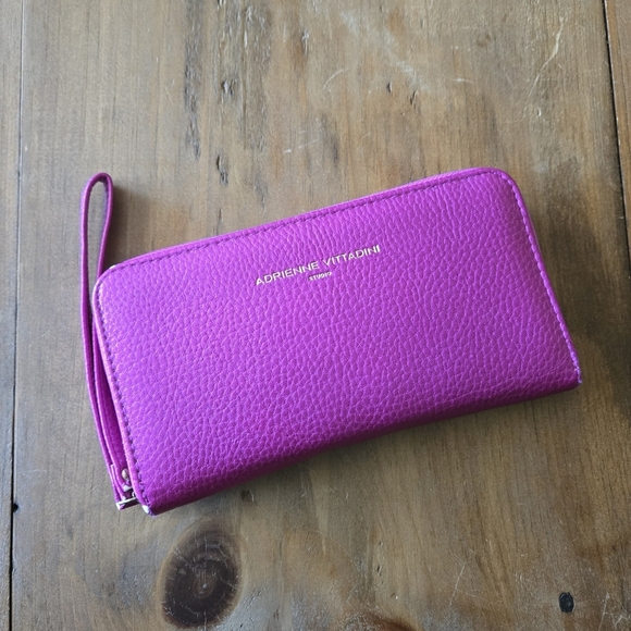 Adrienne Vittadini Pink Women's Charging Wallet - Picture 1 of 14